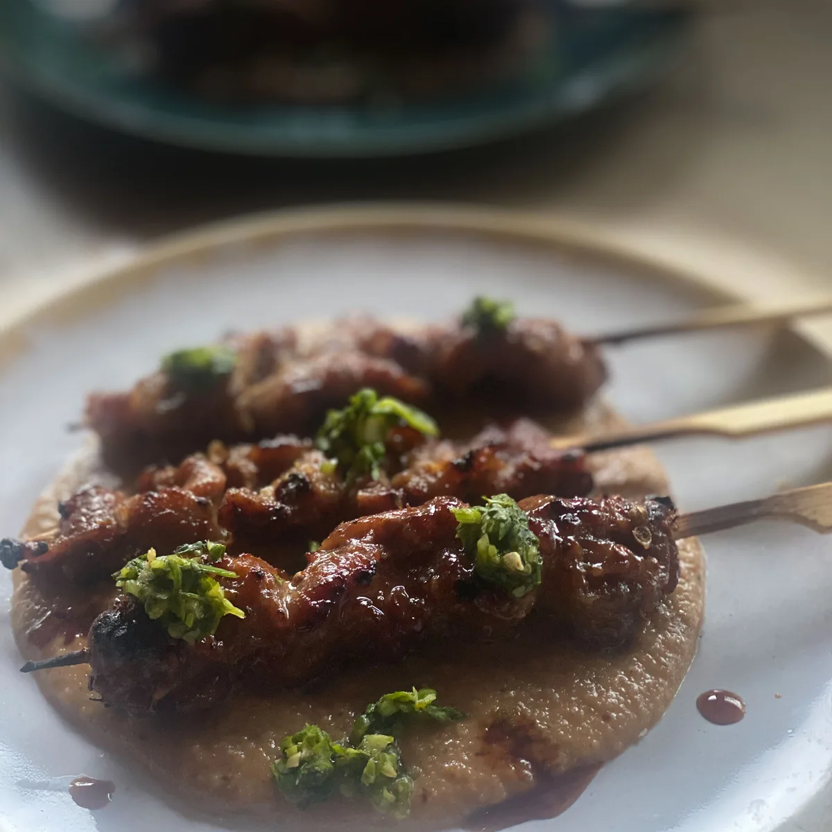 Satay-Spieße als Beispiel der asiatischen Küche von Hot Chilli